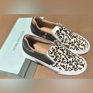 JENN ARDOR Leopard Camo Slip On Sneakers Women’s 6.5 NIB Trendy Canvas